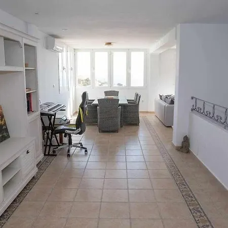 Holiday home Moderna Casa De 3 Con Hermosas Vistas